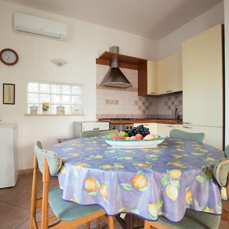 Villa Nadia Con Splendida Vista Mare カステッランマーレ・デル・ゴルフォ エクステリア 写真