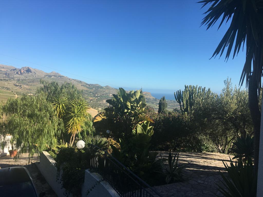 Villa Nadia Con Splendida Vista Mare カステッランマーレ・デル・ゴルフォ エクステリア 写真